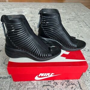 Like New Nike all black RARE SOLD OUT Lunar Sandiator Sky Hi QS 7 wedge sandal